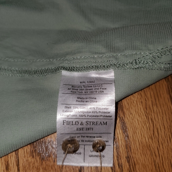 Field and Streams large men's short sleeve button down. - Picture 6 of 10